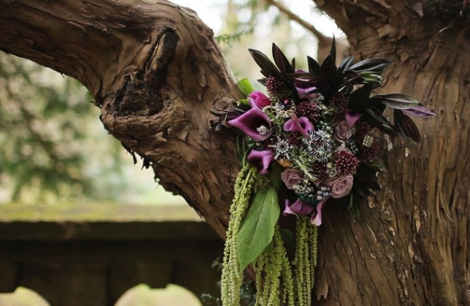 romantic-purple-and-green-fall-wedding-bouquet__full-carousel